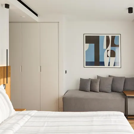 Hotel Neoma 4*